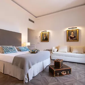 Bed & Breakfast Kf Deluxe, Firenze
