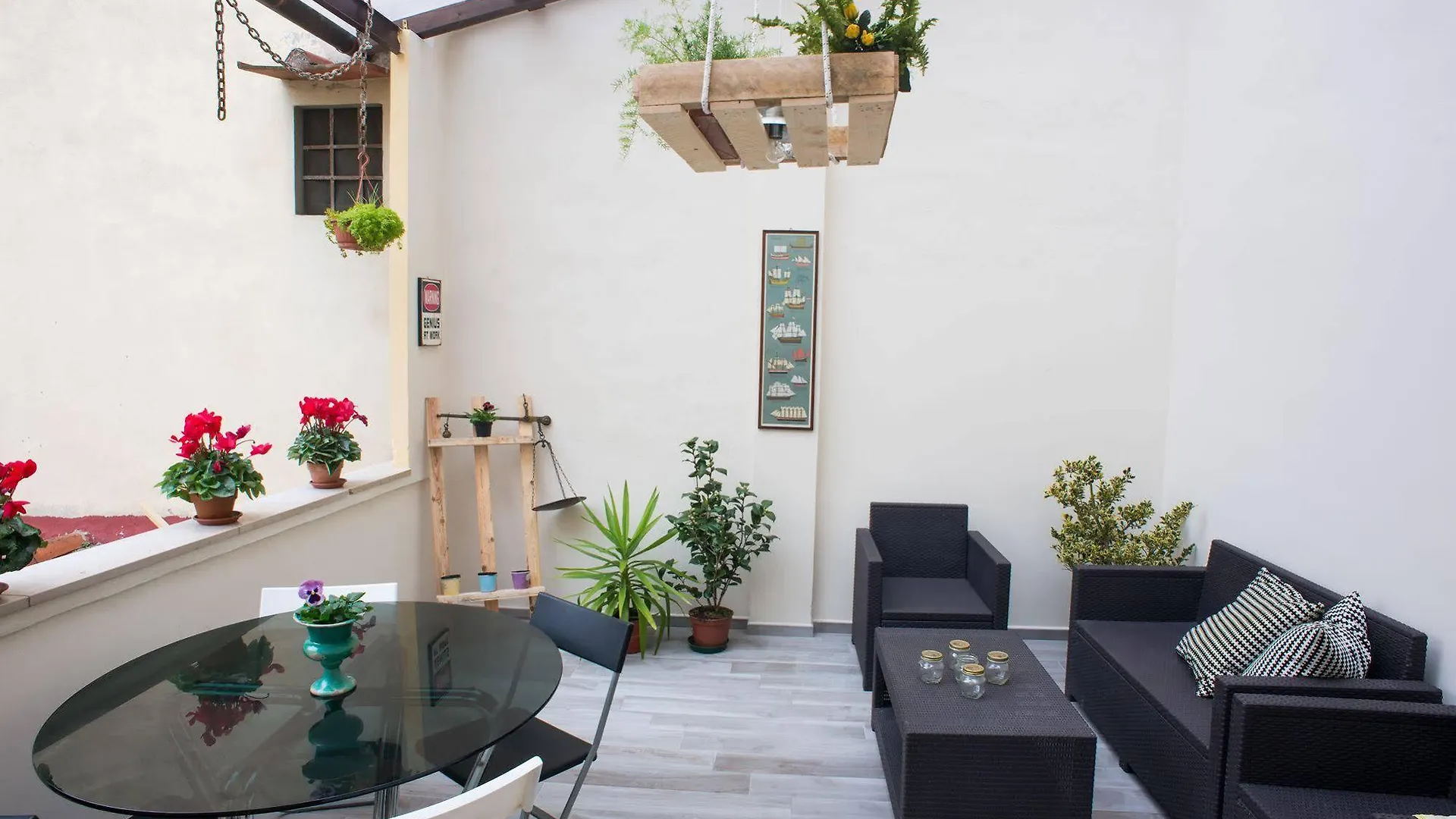 B&B Fifty Seven Florence Italy